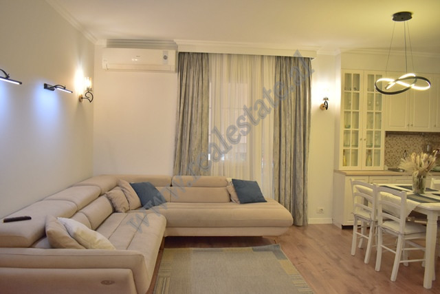 Apartament 3+1 ne shitje prane Kristal Center ne Tirane